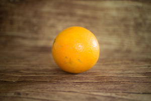 Orange avec feuilles  BIO